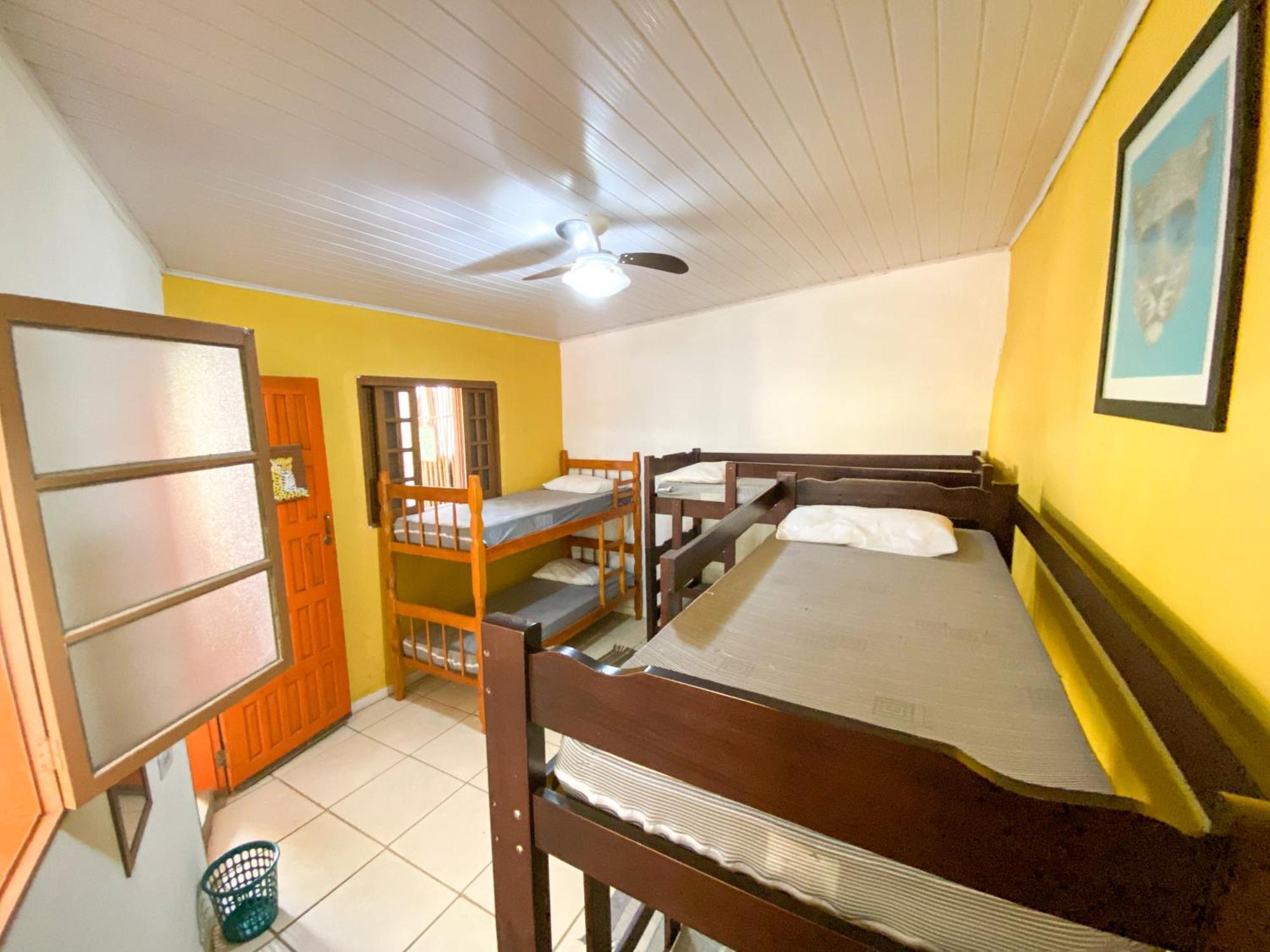 Sintonia Surf Hostel E Bar Ubatuba Værelse billede